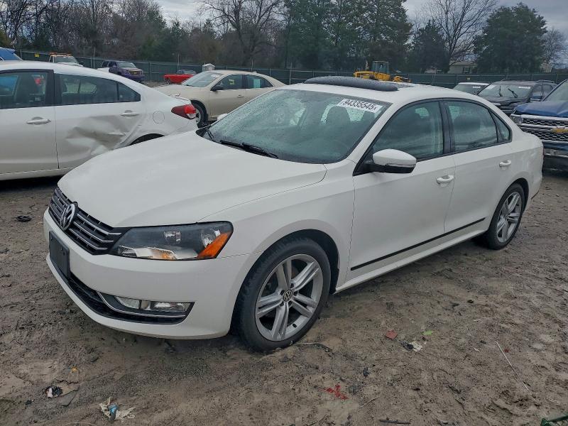 2013 VOLKSWAGEN PASSAT SEL #3296956826