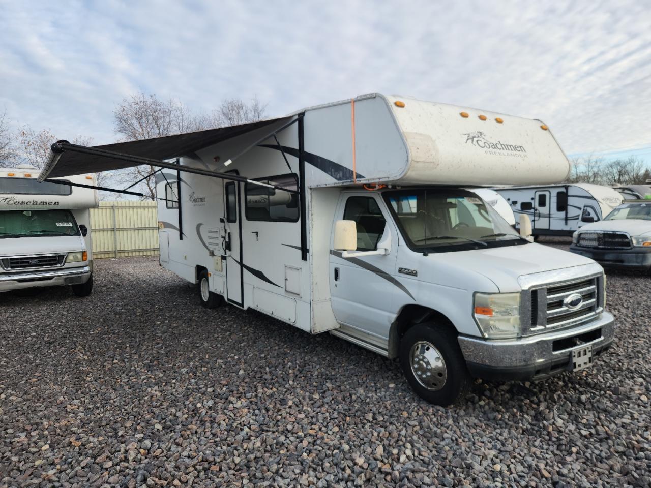 Lot #3287309983 2010 COAC CAMPER