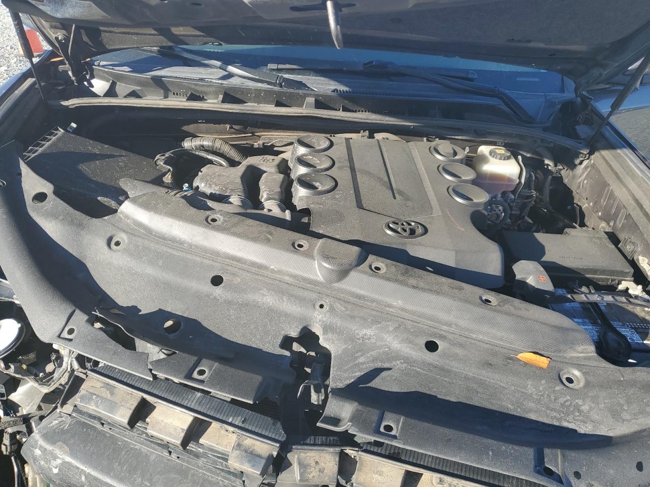 TOYOTA 4RUNNER SR5/SR5 PREMIUM