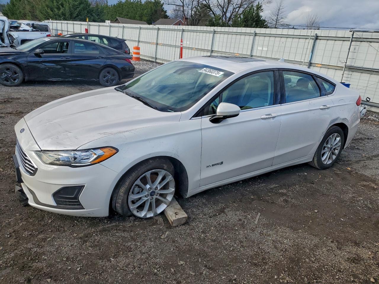 Lot #3302852890 2019 FORD FUSION SE