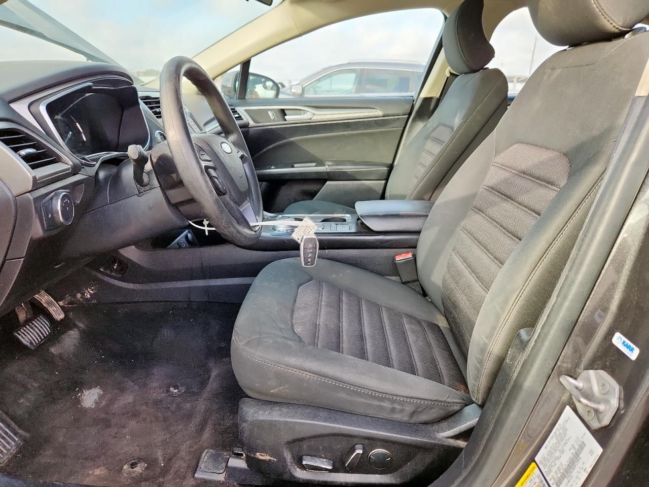 FORD FUSION SE HYBRID