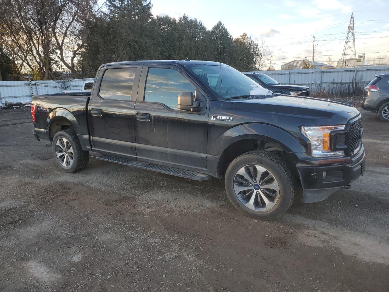 FORD F-150 SUPERCREW