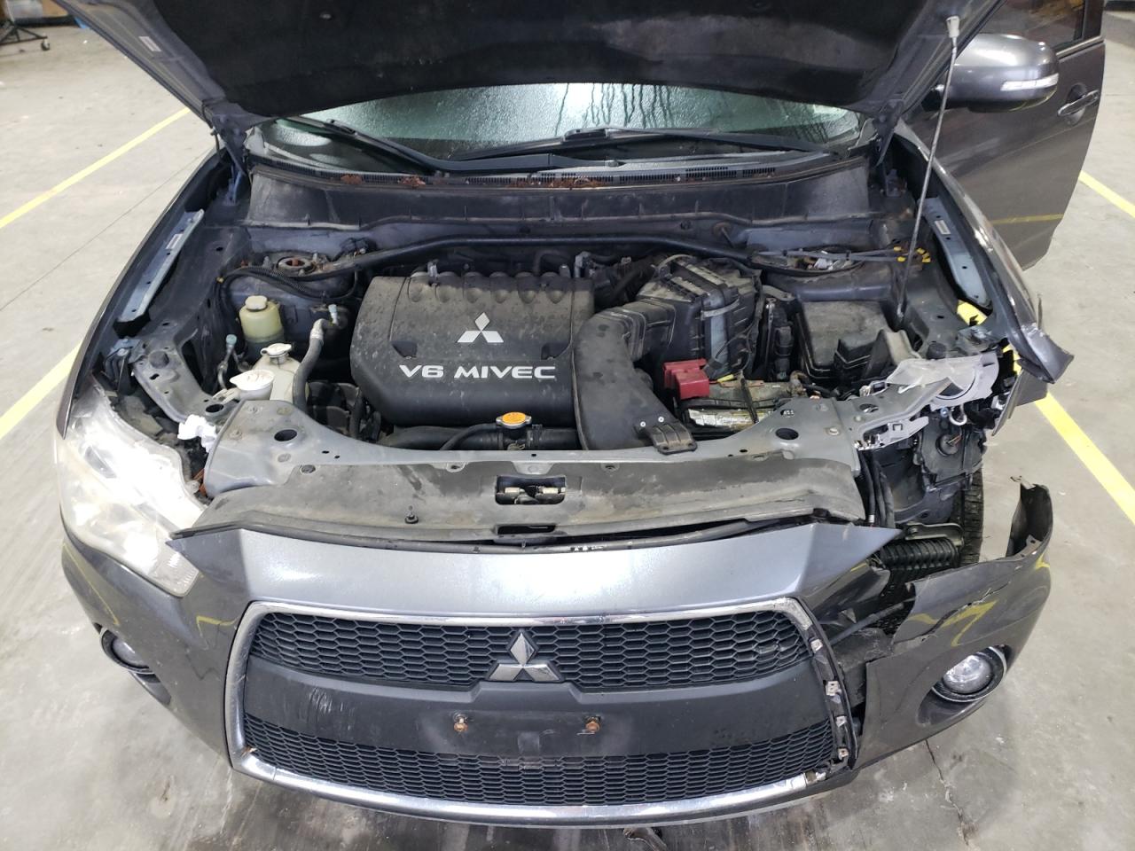 MITSUBISHI OUTLANDER GT