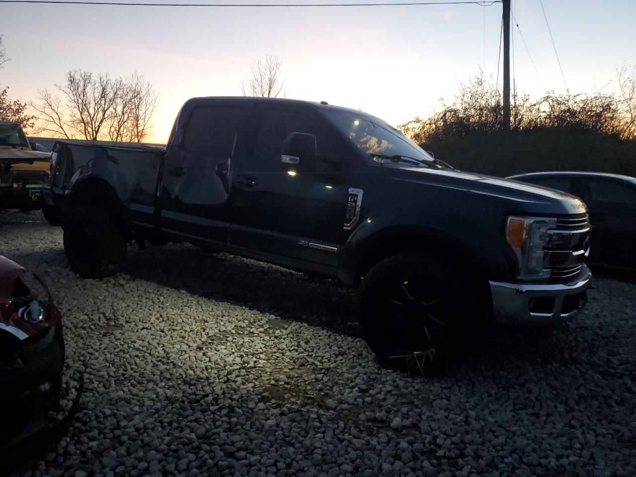 FORD F-250 SUPER DUTY
