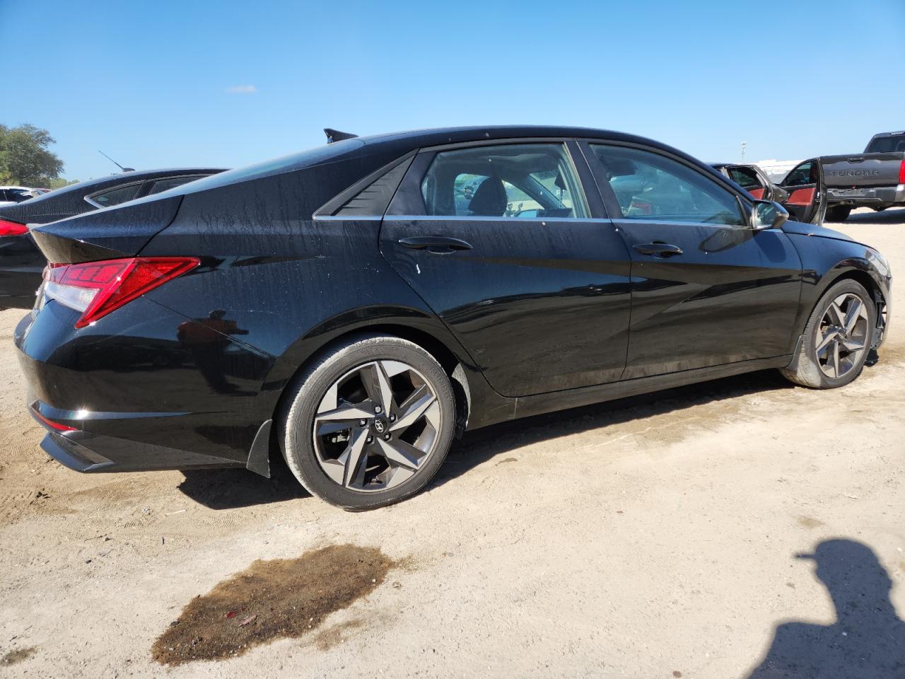 HYUNDAI ELANTRA LIMITED