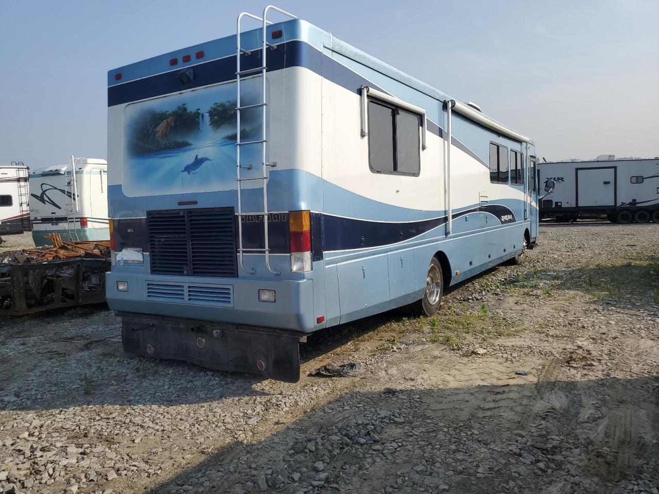 Lot #3283903352 2000 SAFARI MOTORHOME