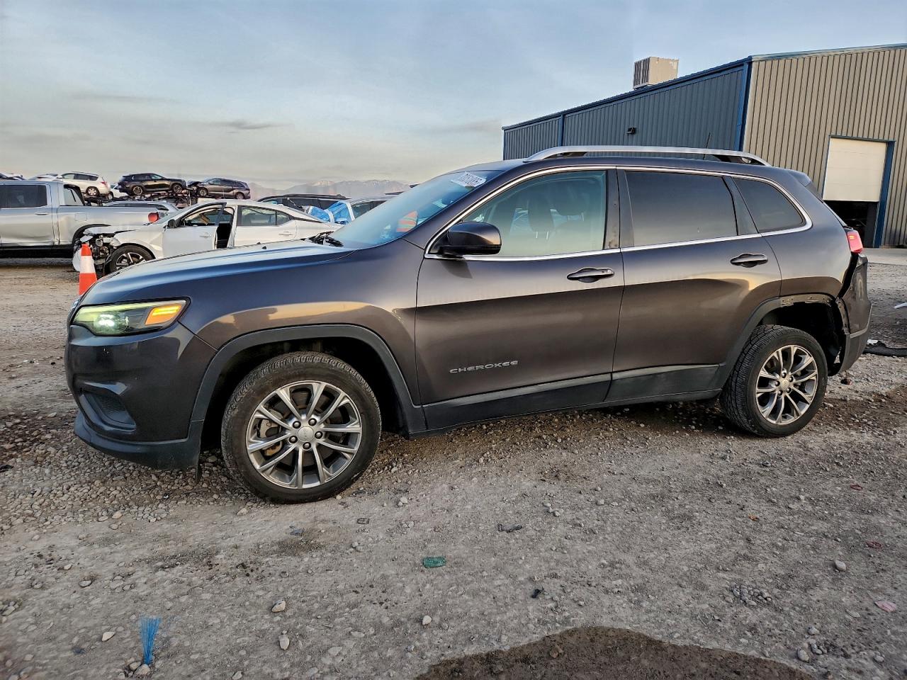 JEEP GRAND CHEROKEE LATITUDE PLUS