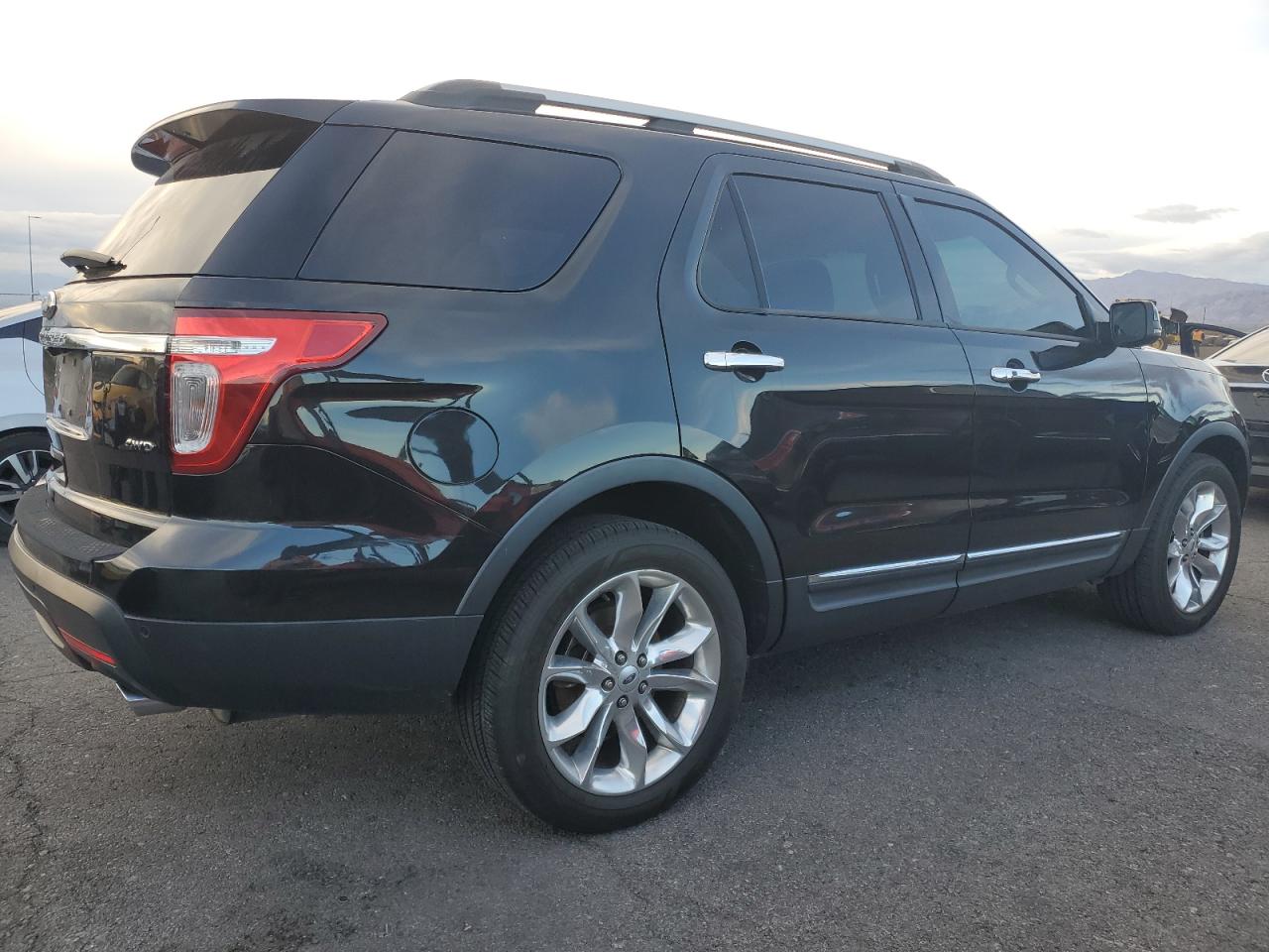 FORD EXPLORER LIMITED