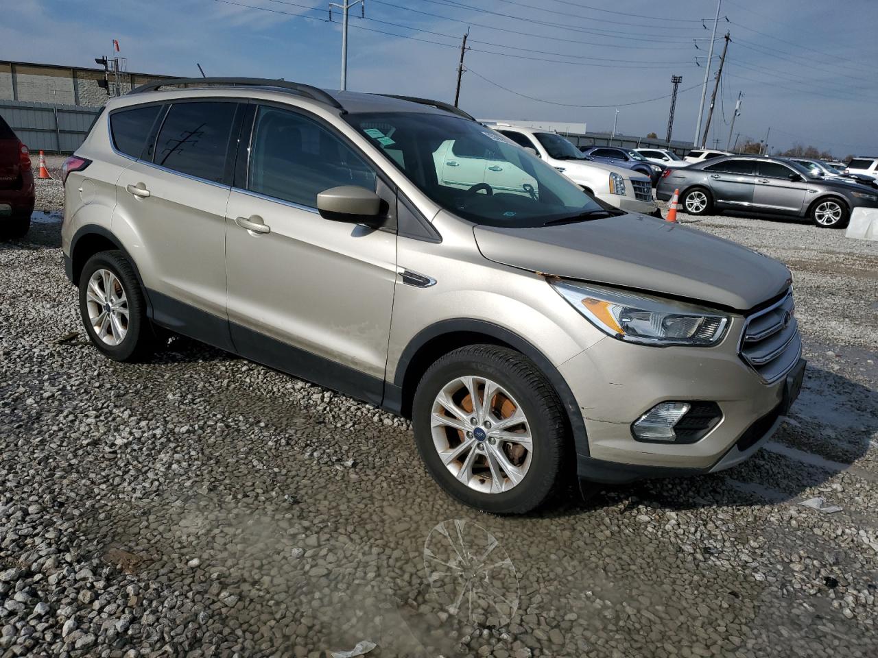 FORD ESCAPE SE
