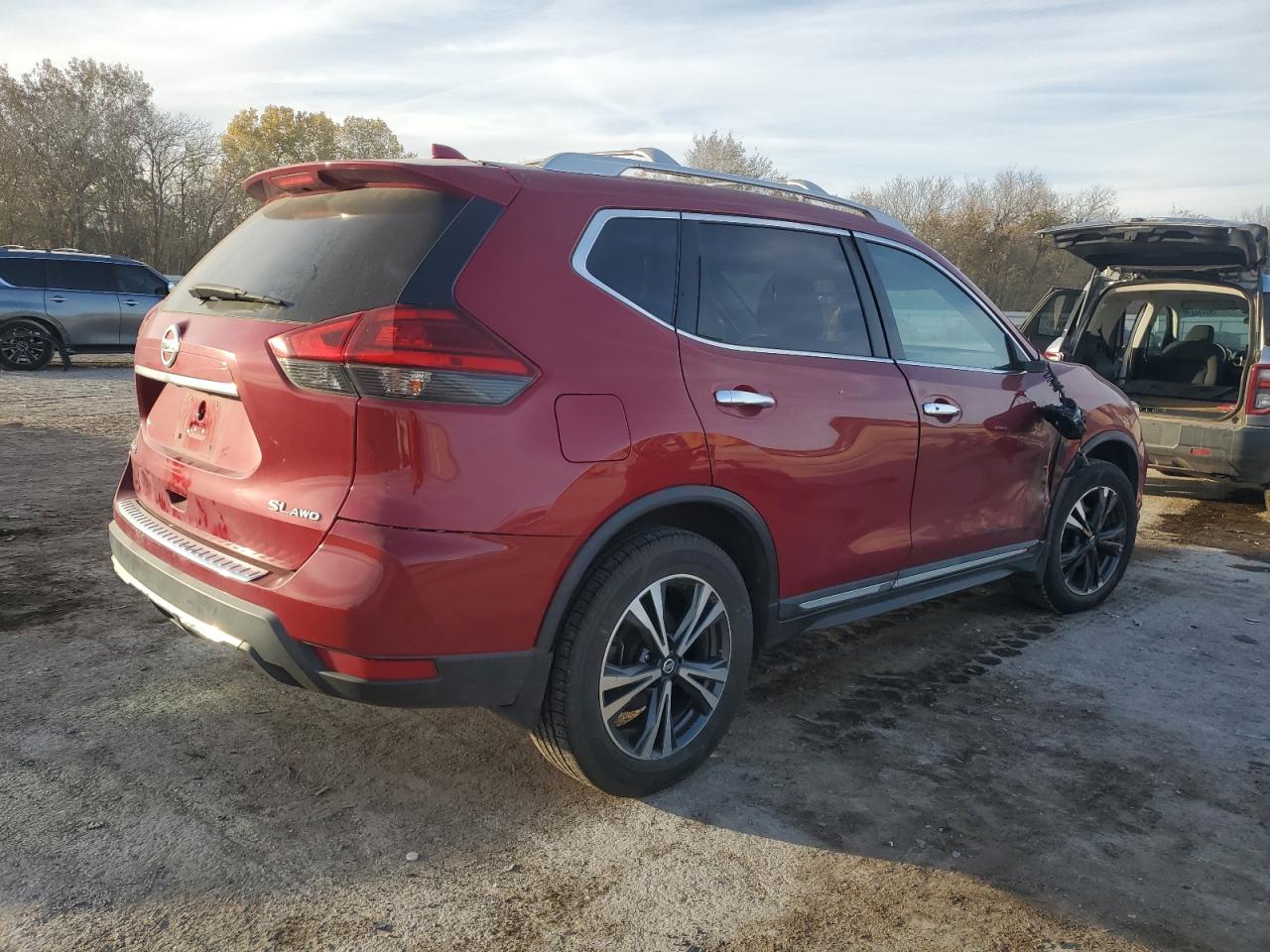 NISSAN ROGUE SV