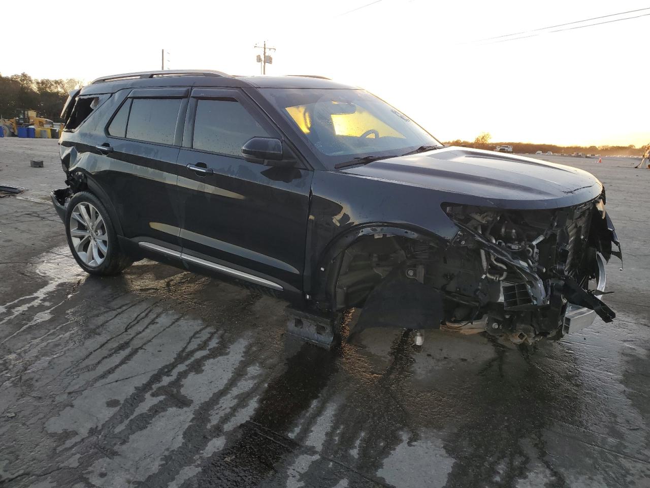 FORD EXPLORER PLATINUM