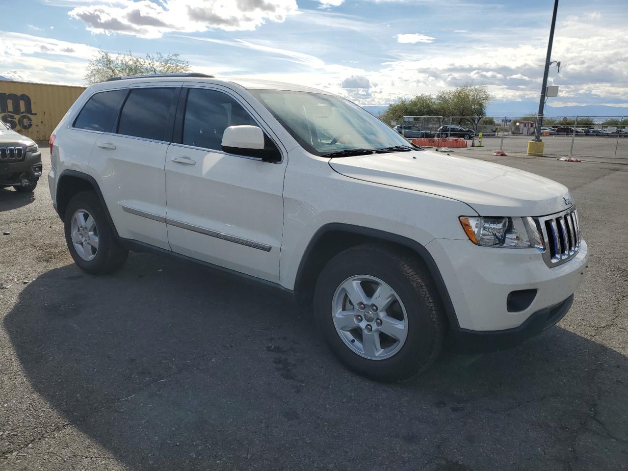 JEEP GRAND CHEROKEE LAREDO