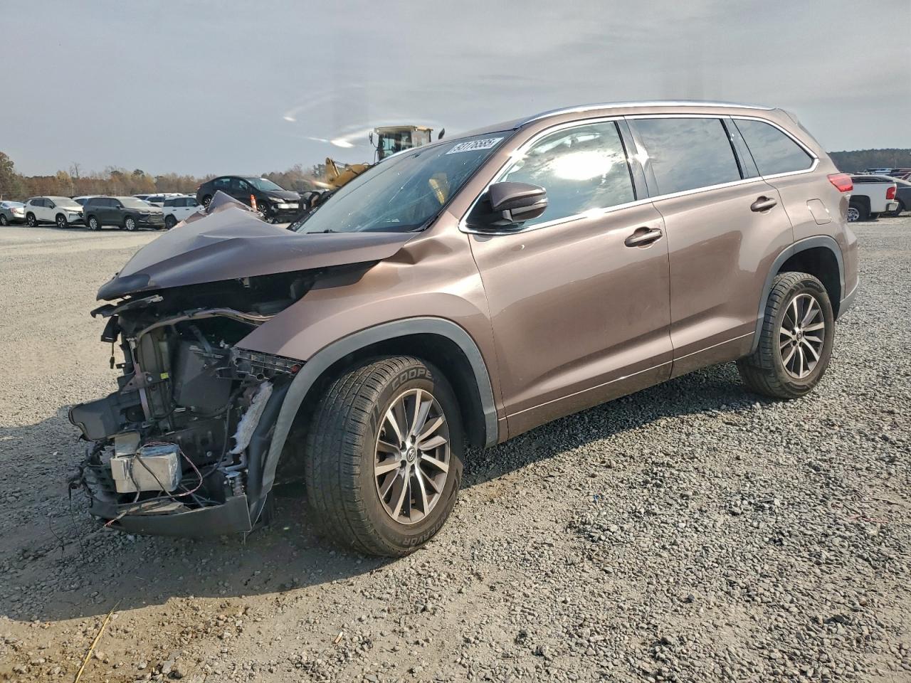 TOYOTA HIGHLANDER SE