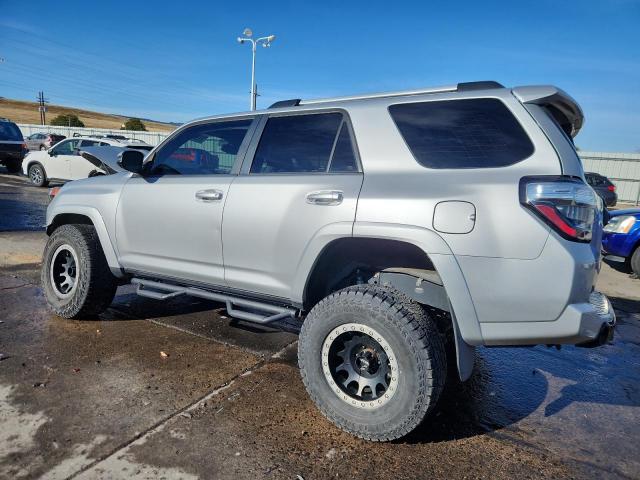 2016 TOYOTA 4RUNNER SR #3294359875