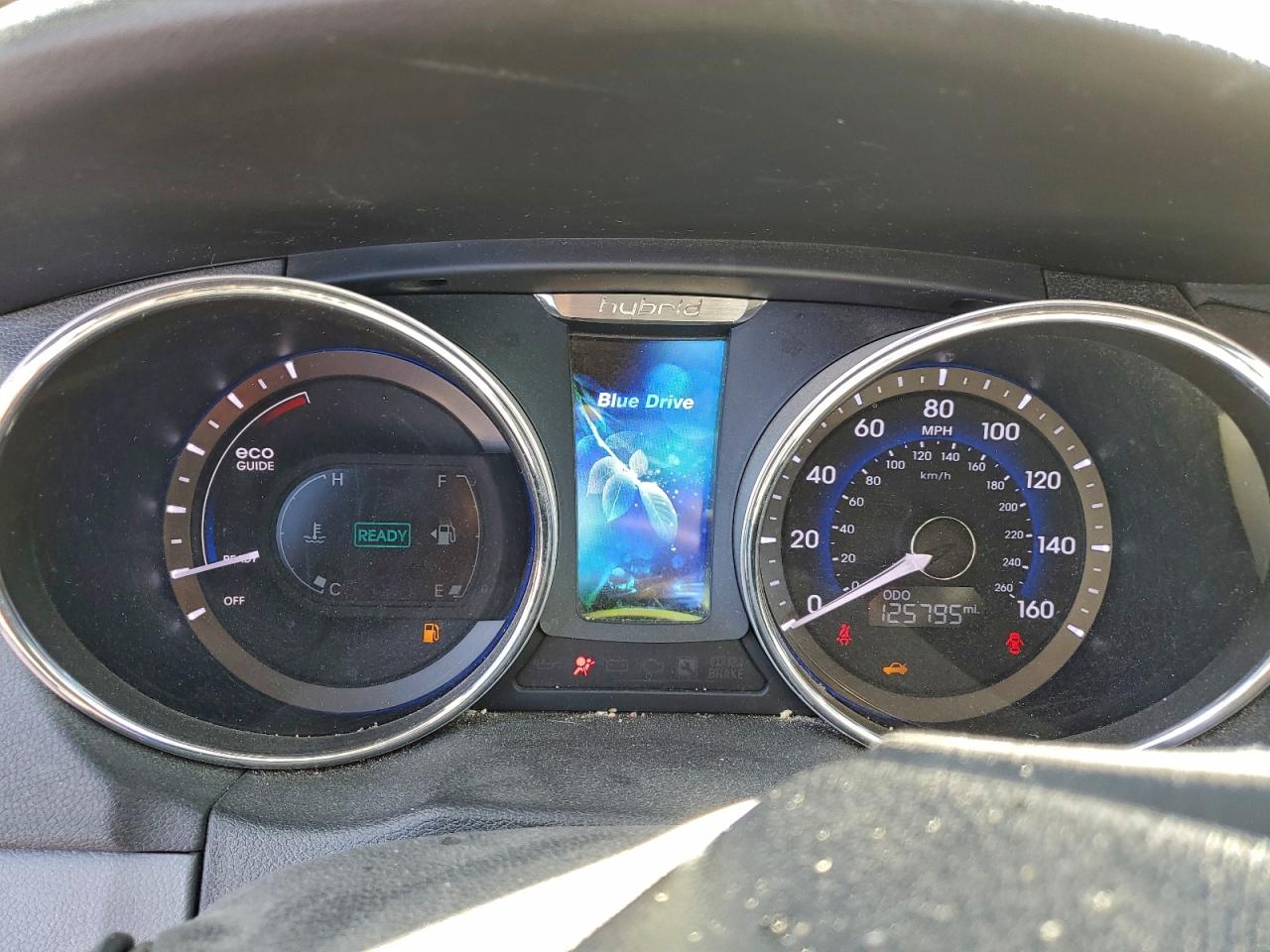 HYUNDAI SONATA HYBRID