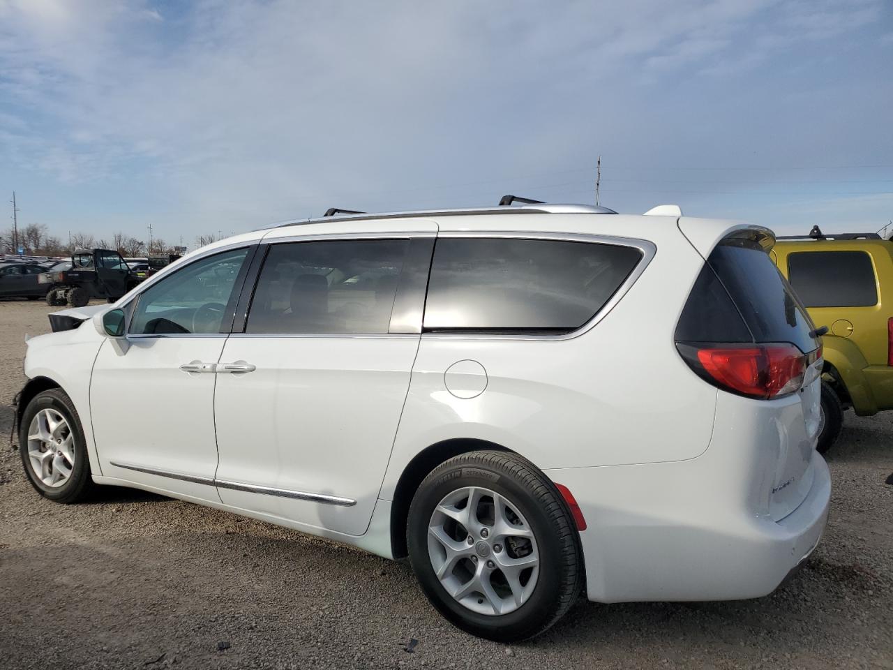 CHRYSLER PACIFICA TOURING L
