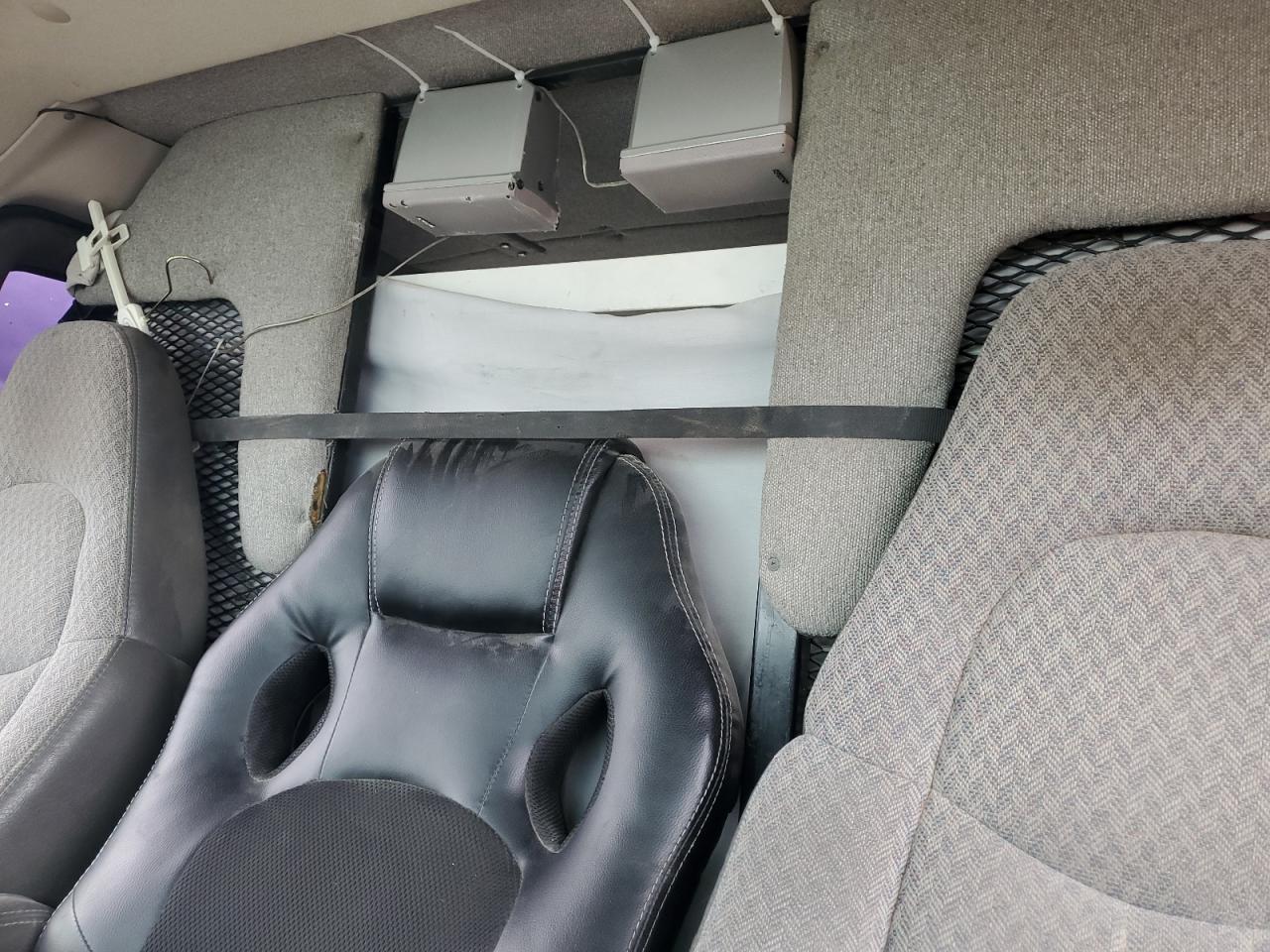 Lot #3297153518 2005 CHEVROLET EXPRESS G1