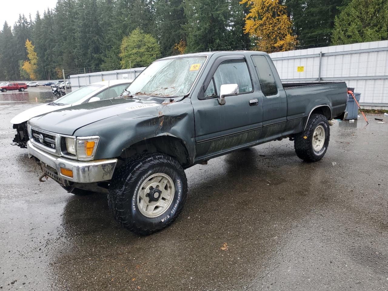 Lot #3290214237 1993 TOYOTA PICKUP 1/2