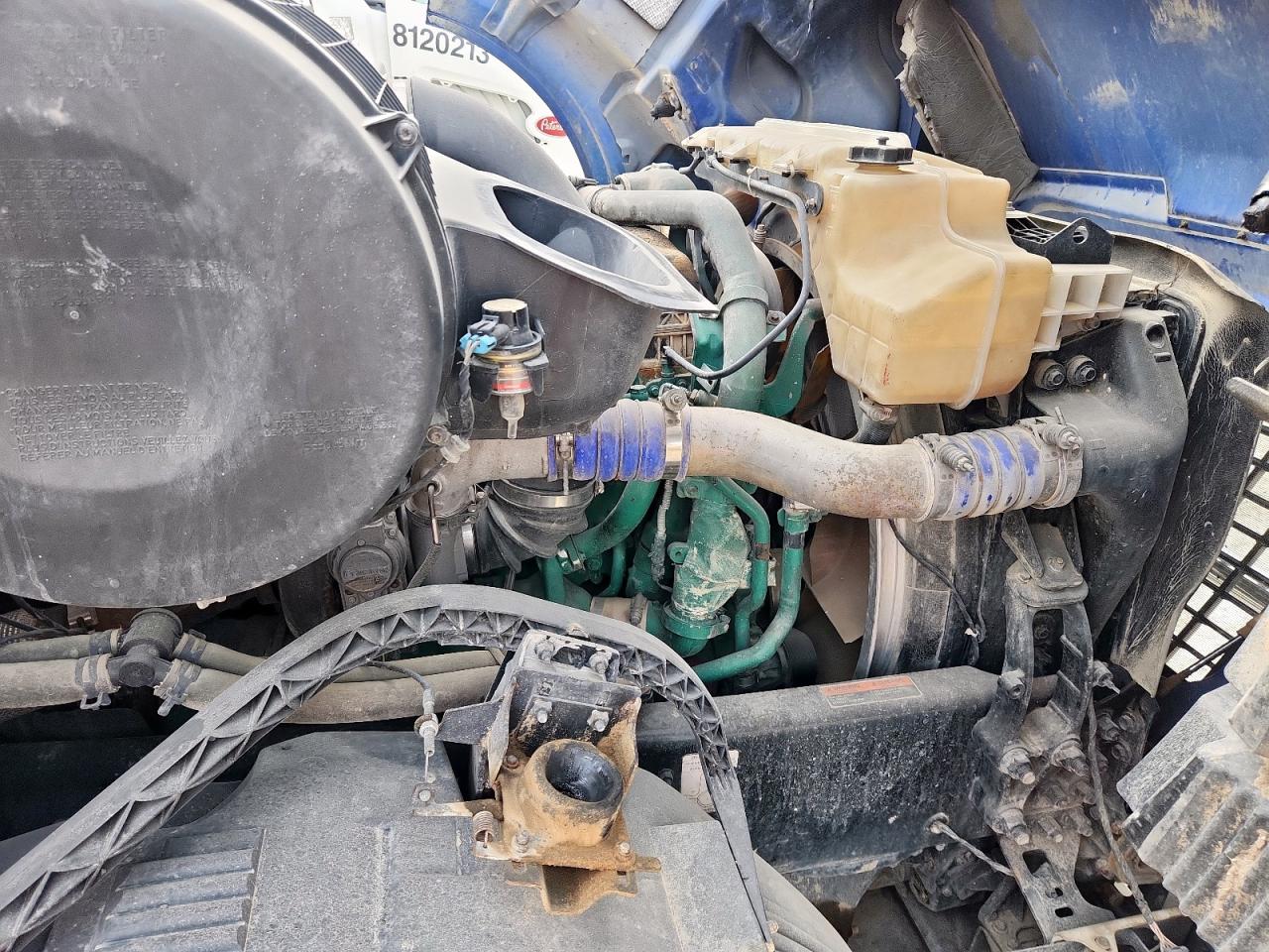 Lot #3303869688 2017 VOLVO VNL