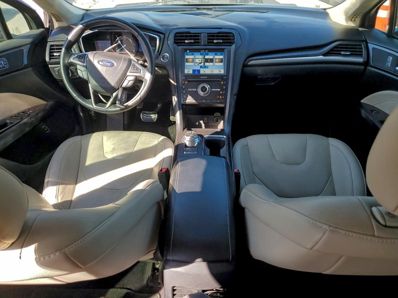 FORD FUSION TITANIUM HEV