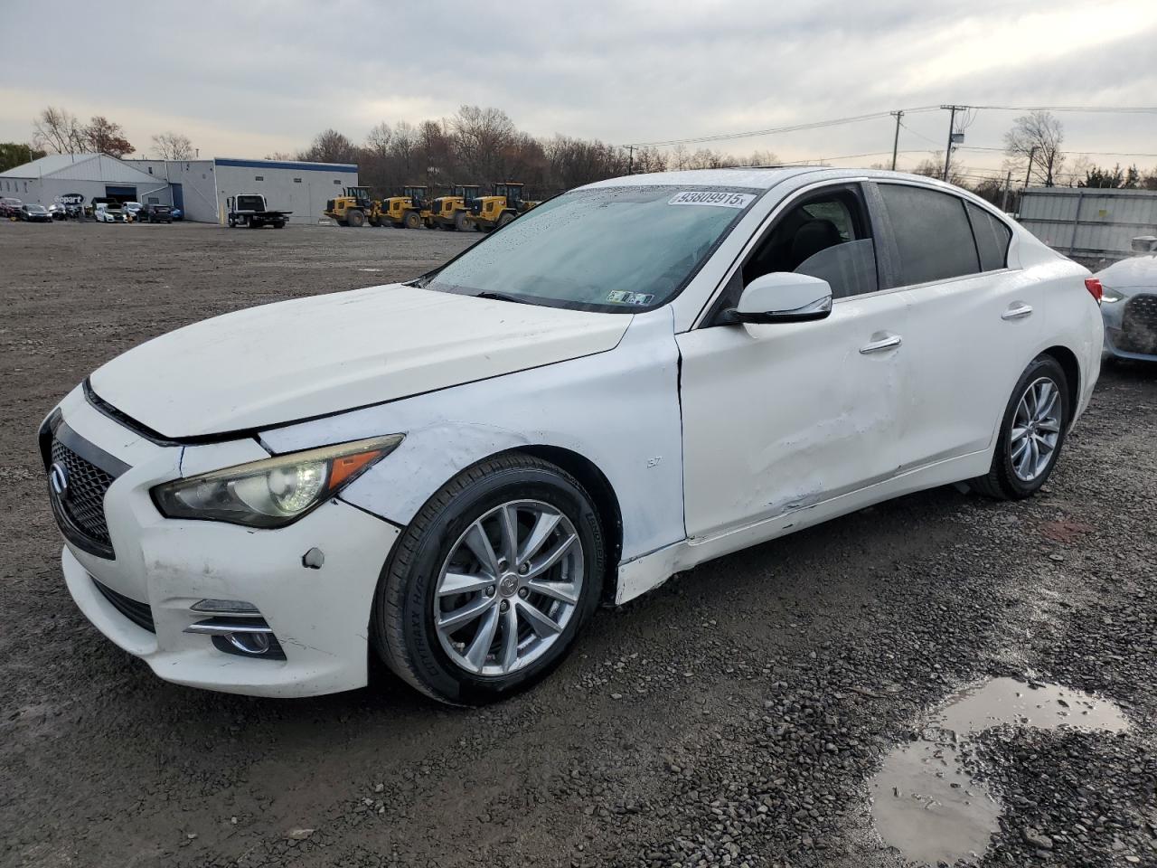 INFINITI Q50 PREMIUM