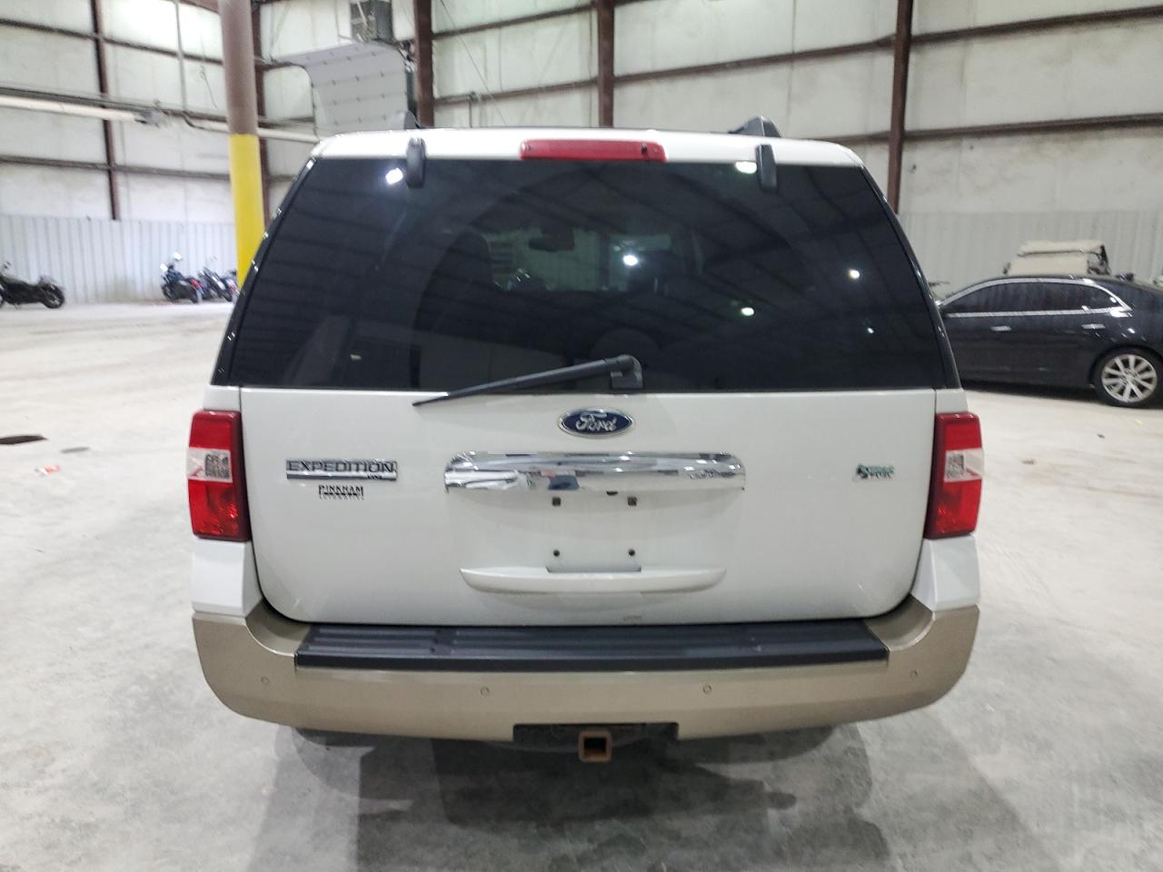 FORD EXPEDITION XLT