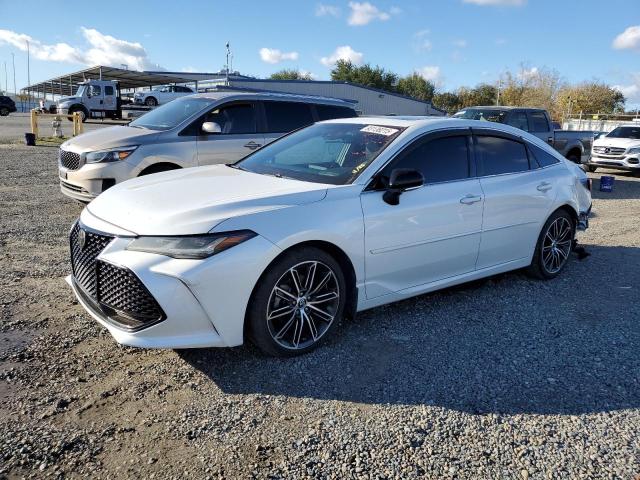 2019 TOYOTA AVALON XLE #3304021612