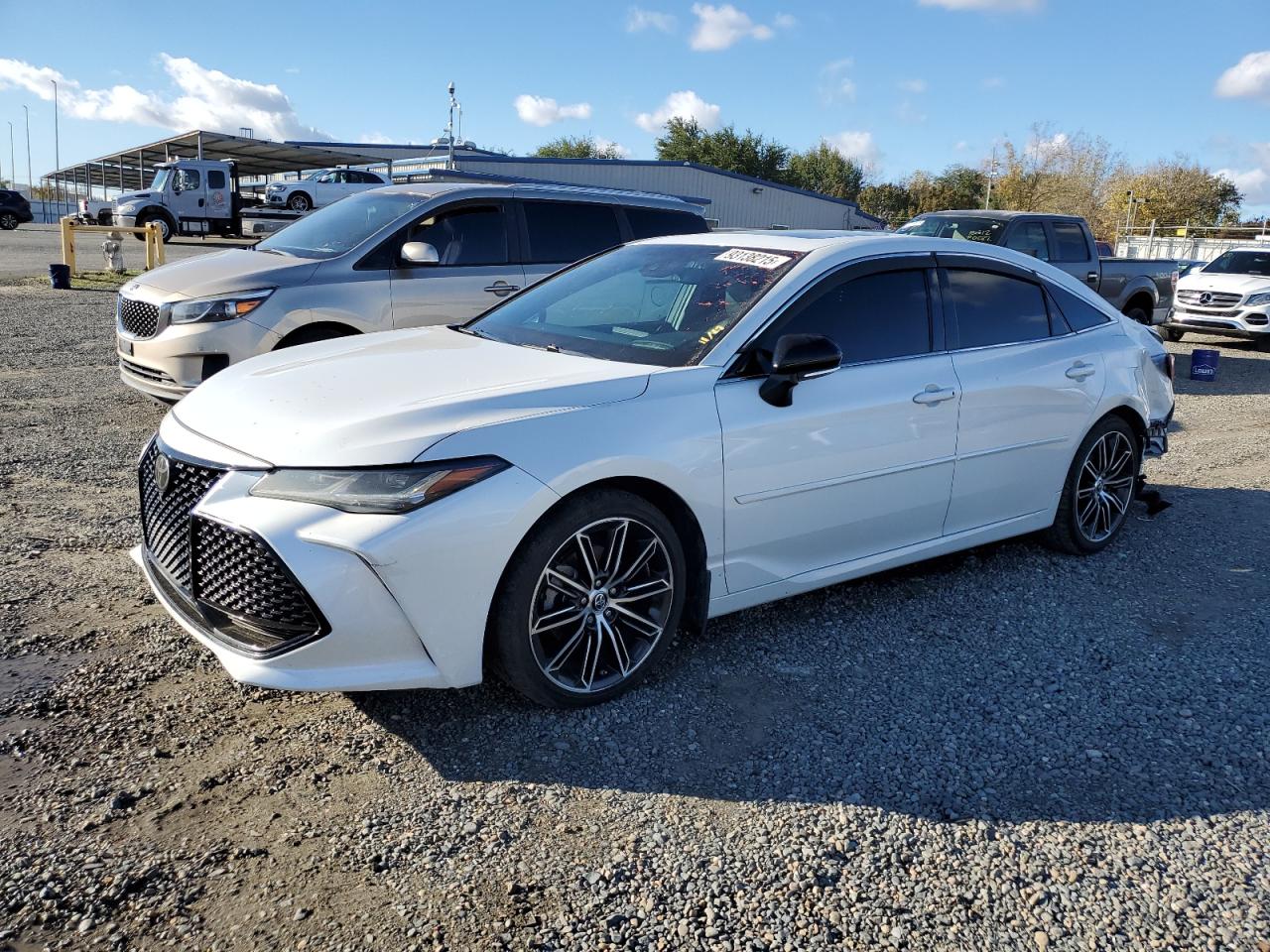 TOYOTA AVALON XLE