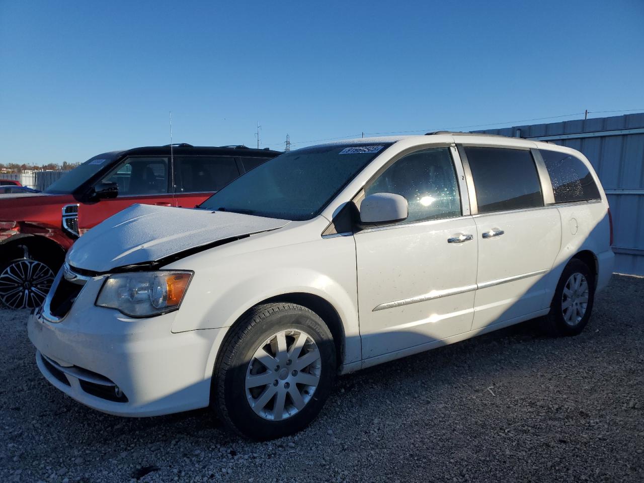 CHRYSLER TOWN & COUNTRY TOURING