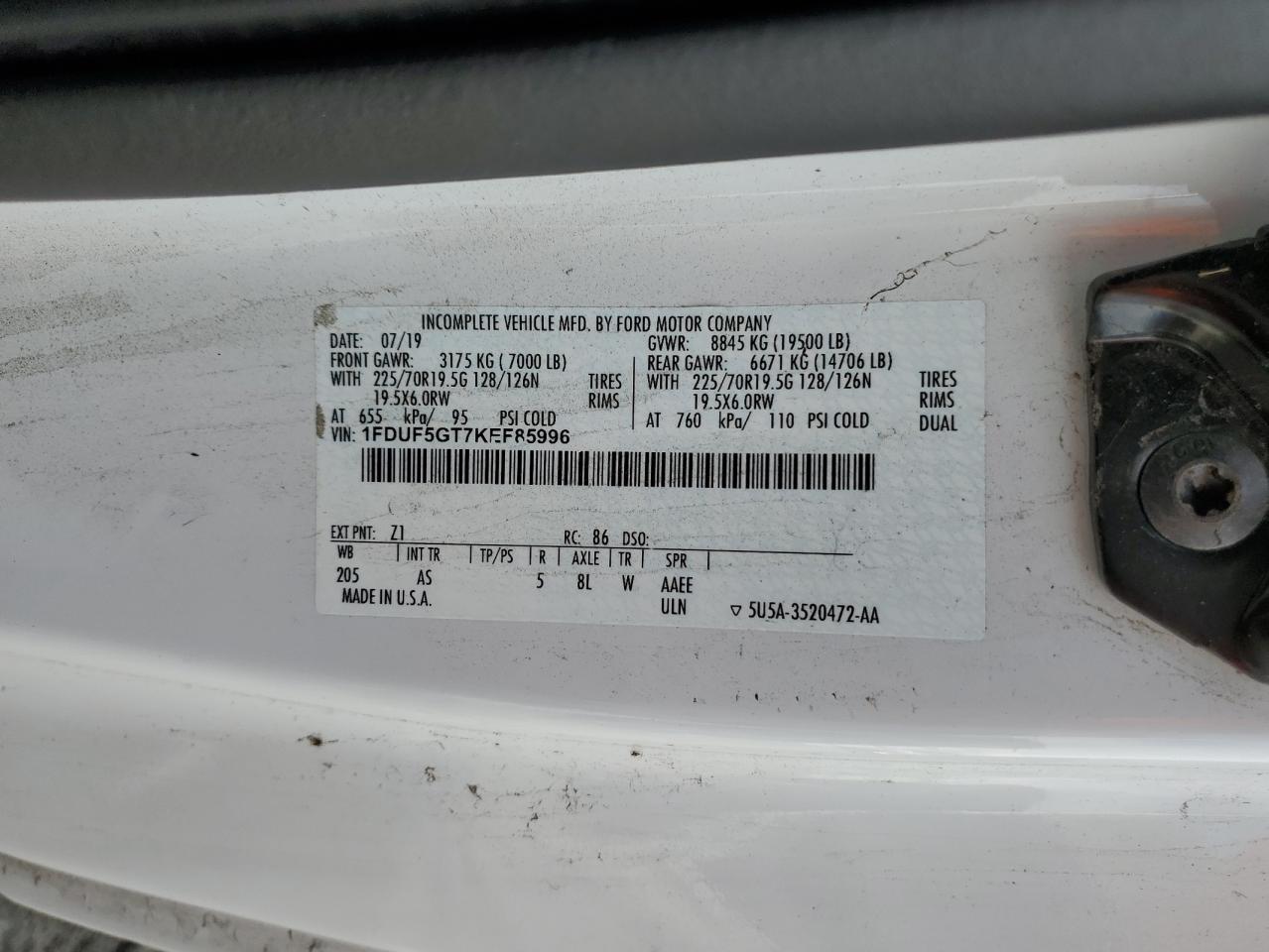 FORD F-550 SUPER DUTY