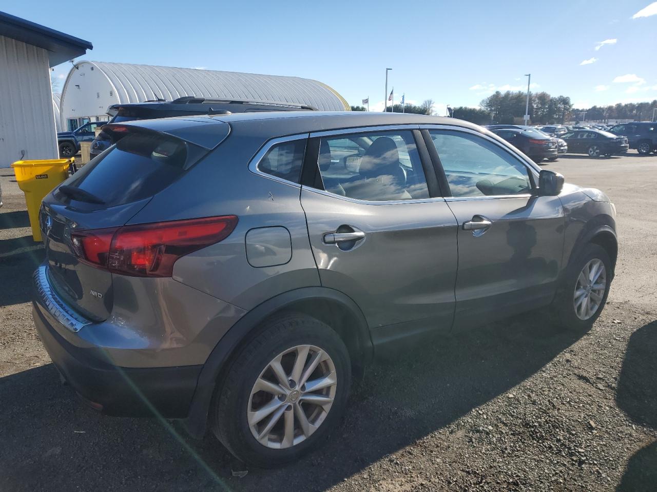 NISSAN ROGUE SPORT S