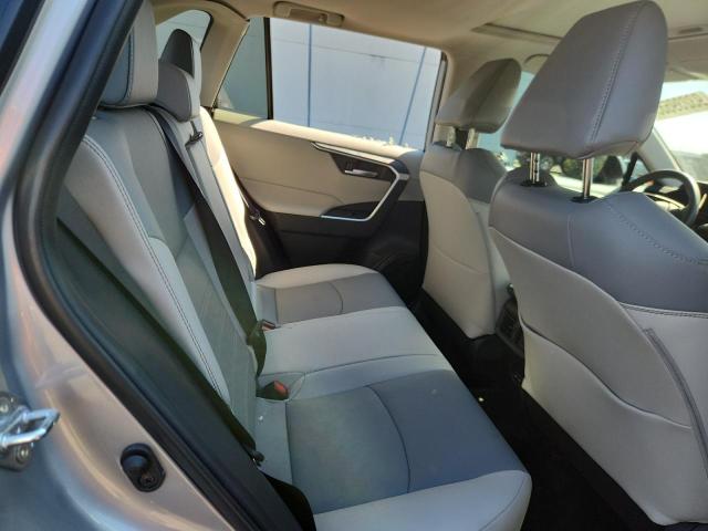 2025 TOYOTA RAV4 XLE P #3292551699