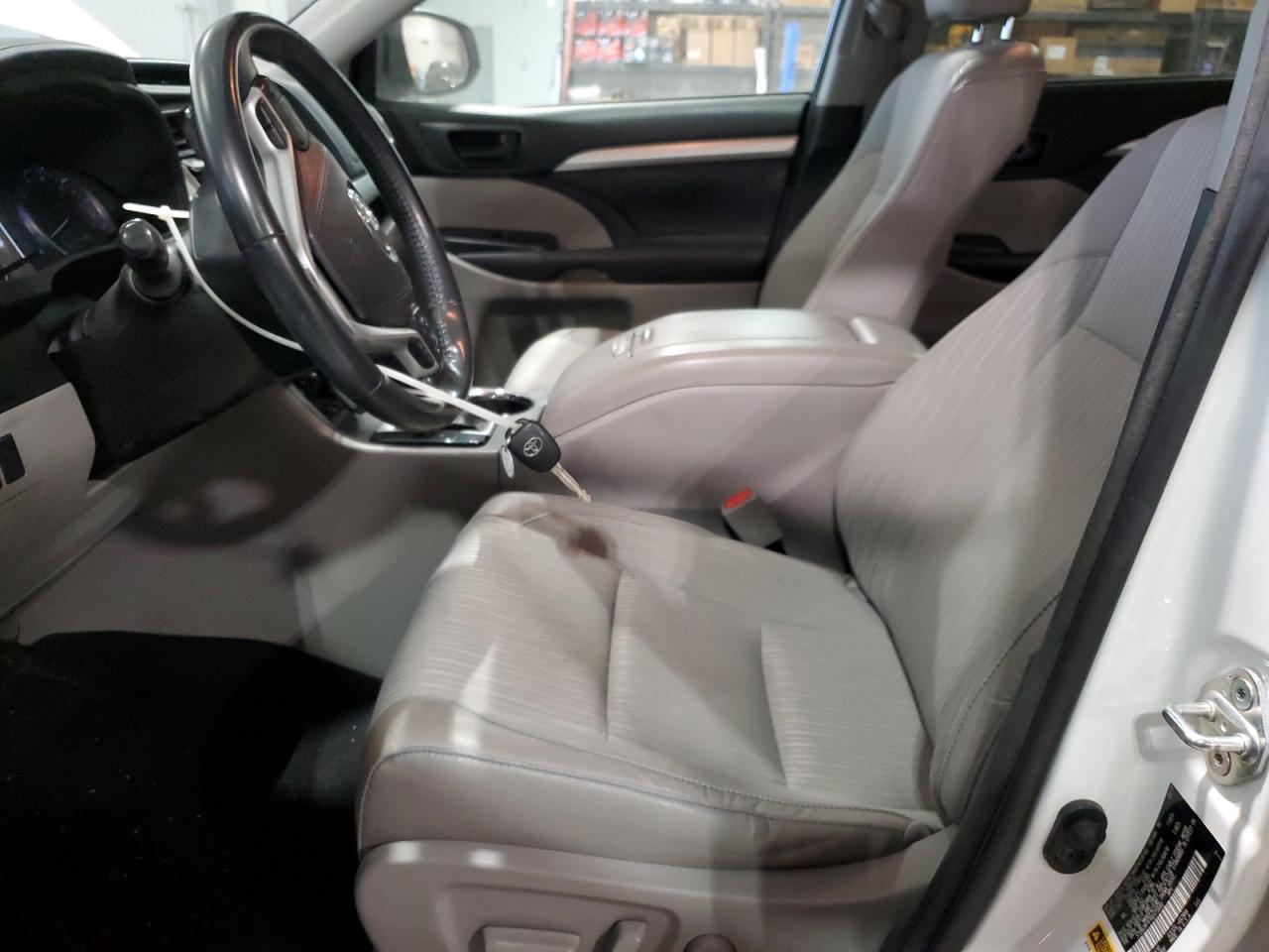 TOYOTA HIGHLANDER LE