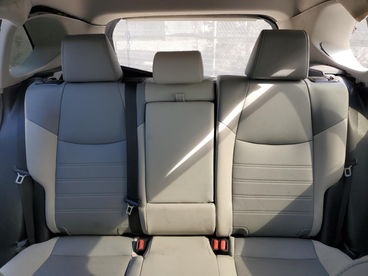 TOYOTA RAV4 XLE PREMIUM