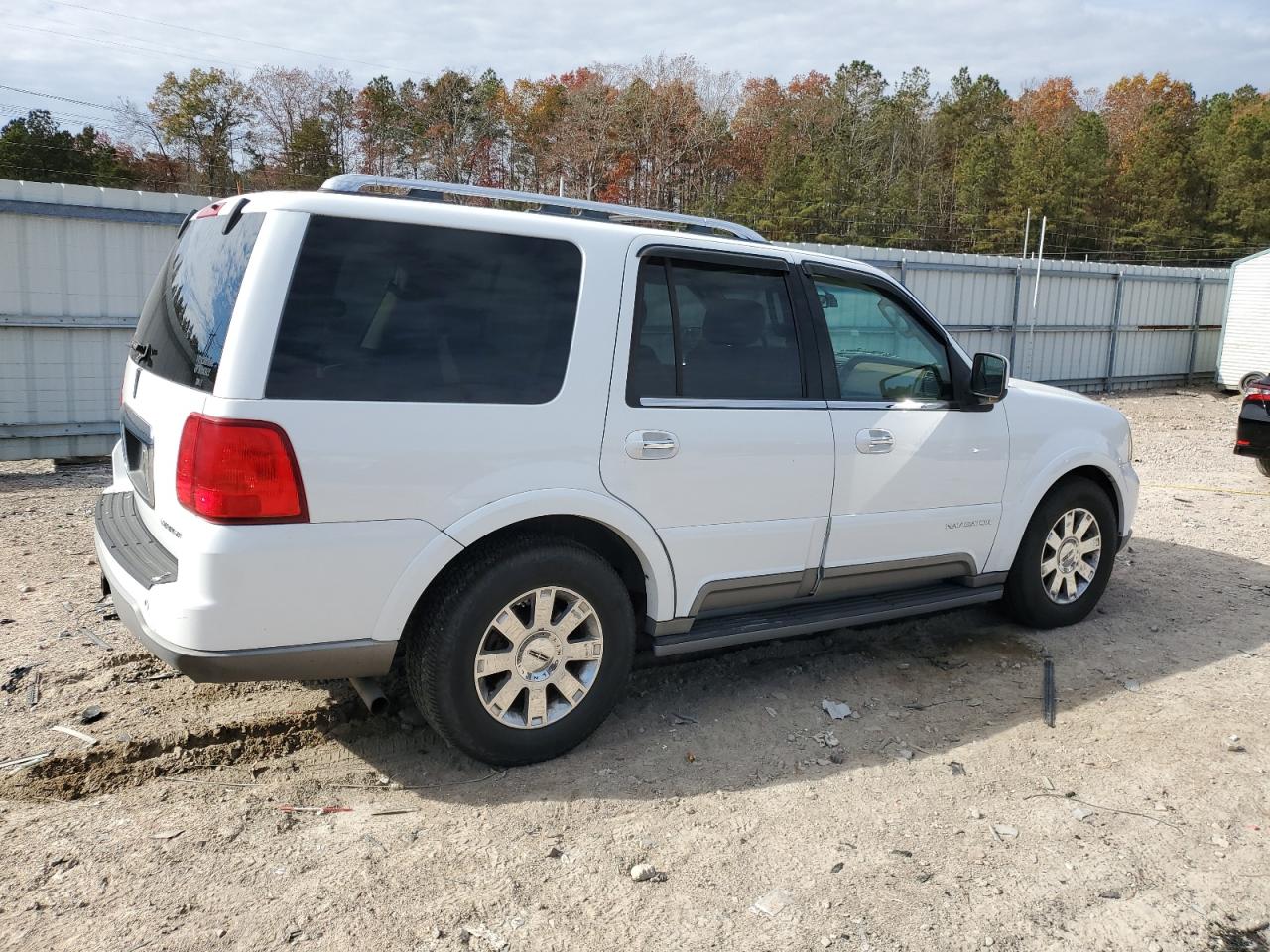 Lot #3297111511 2003 LINCOLN NAVIGATOR