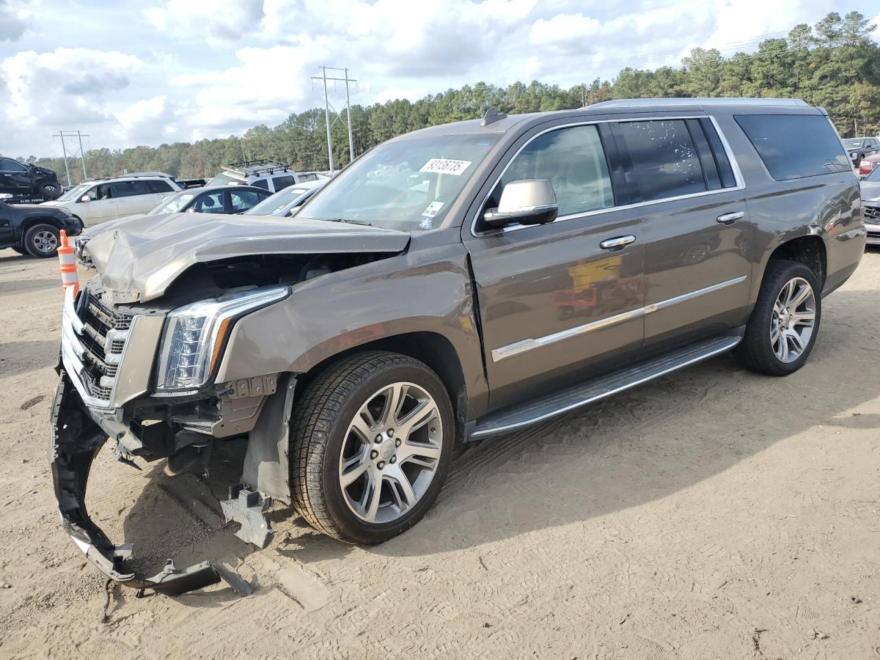 CADILLAC ESCALADE ESV LUXURY