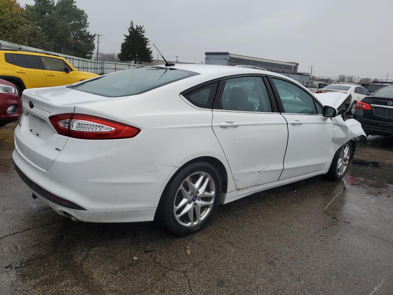 FORD FUSION SE