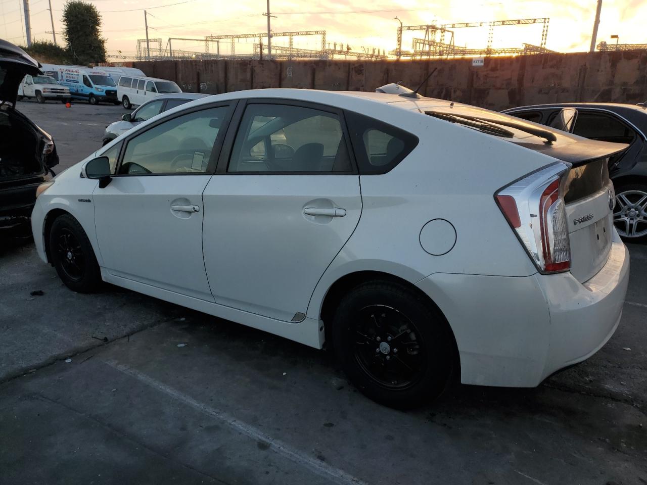 TOYOTA PRIUS