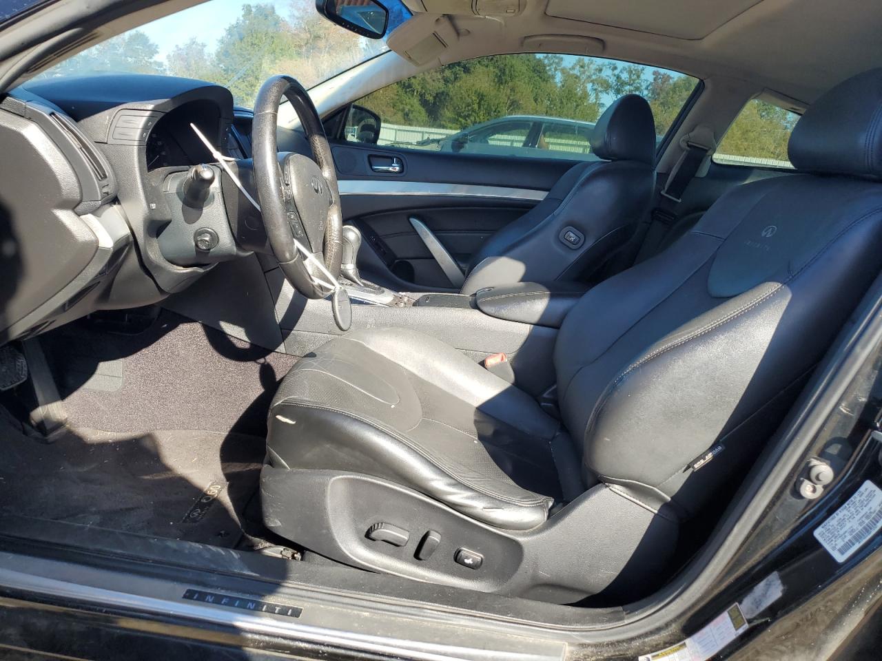 INFINITI Q60 JOURNEY