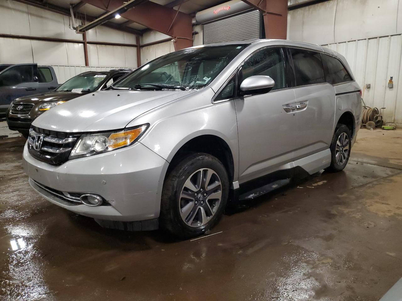 HONDA ODYSSEY TOURING