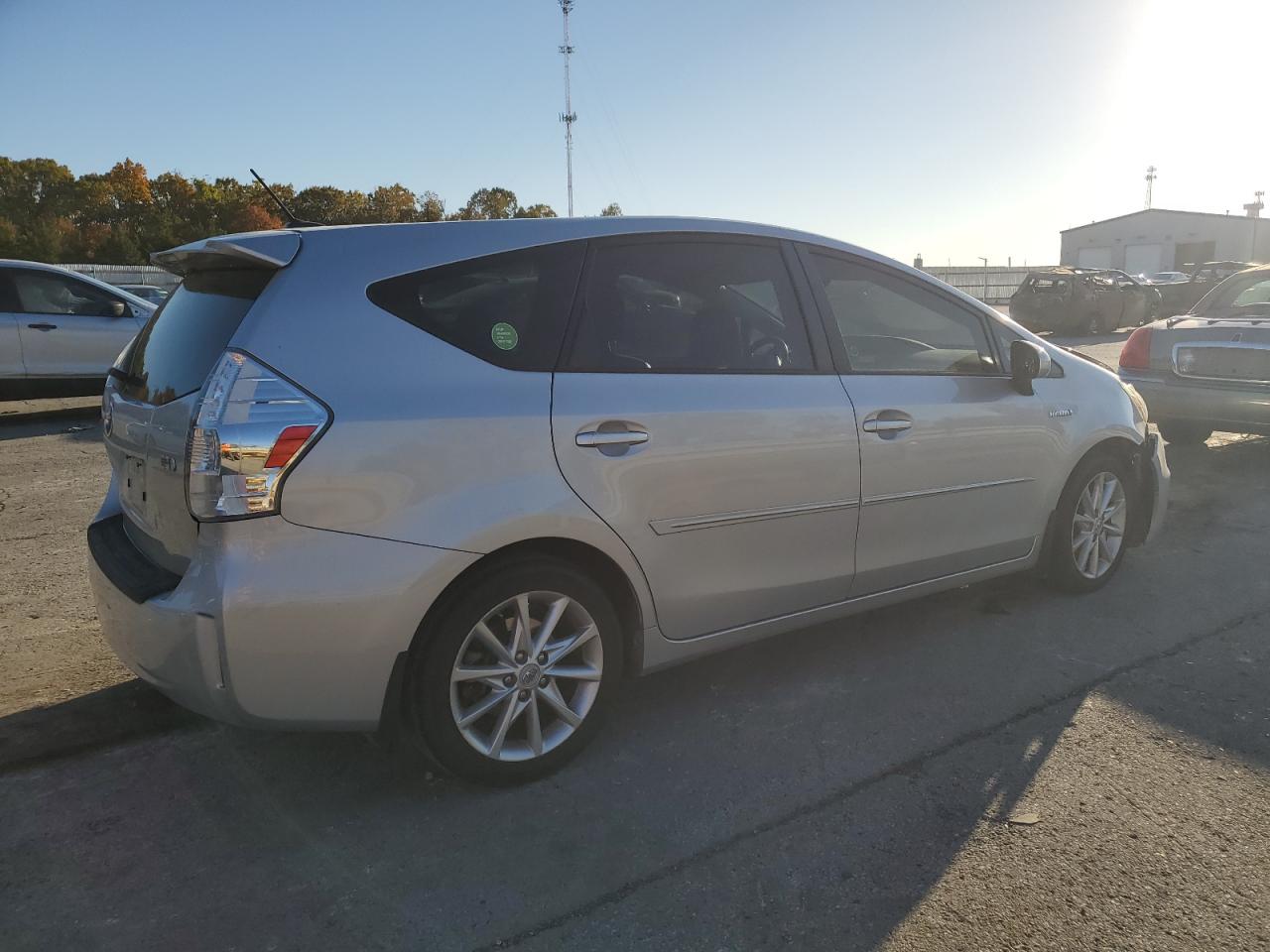 TOYOTA PRIUS V