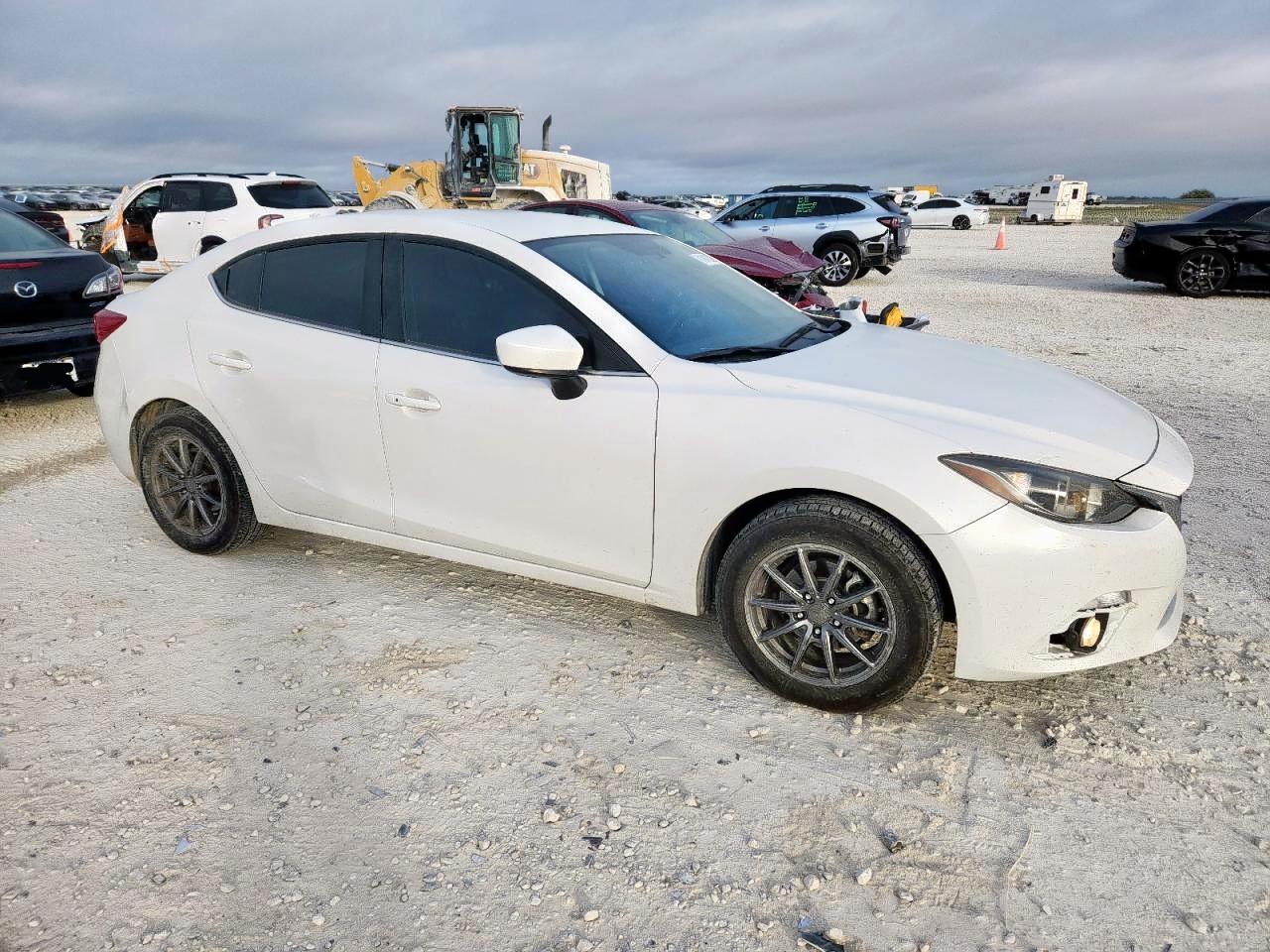MAZDA 3 TOURING