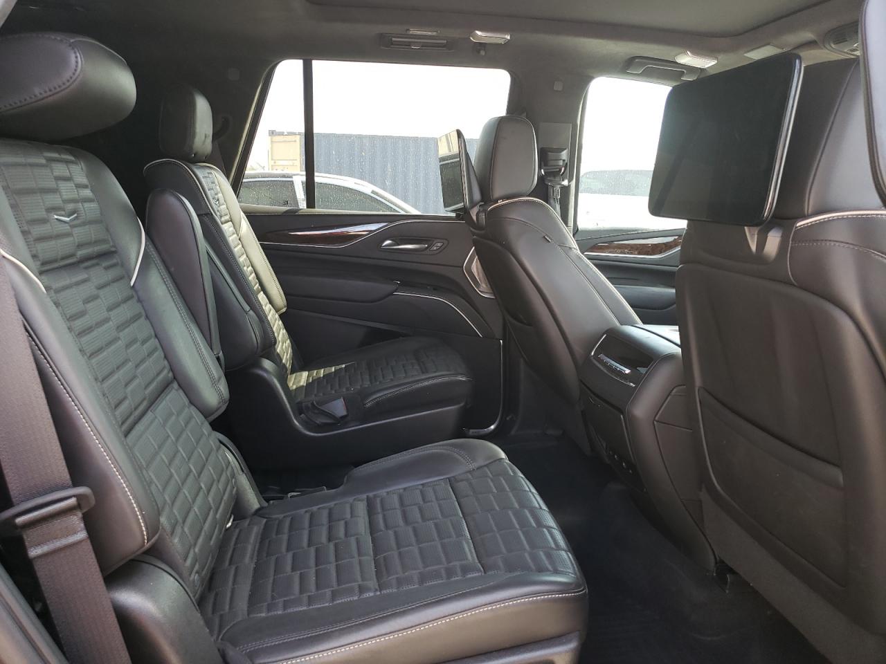 CADILLAC ESCALADE SPORT PLATINUM