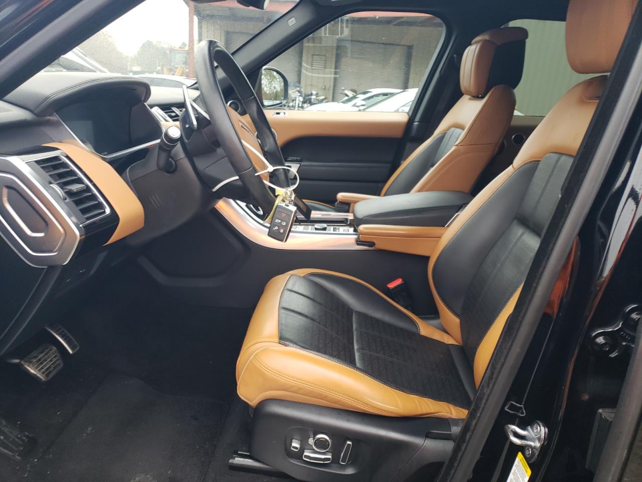 LAND ROVER RANGE ROVER HSE DYNAMIC