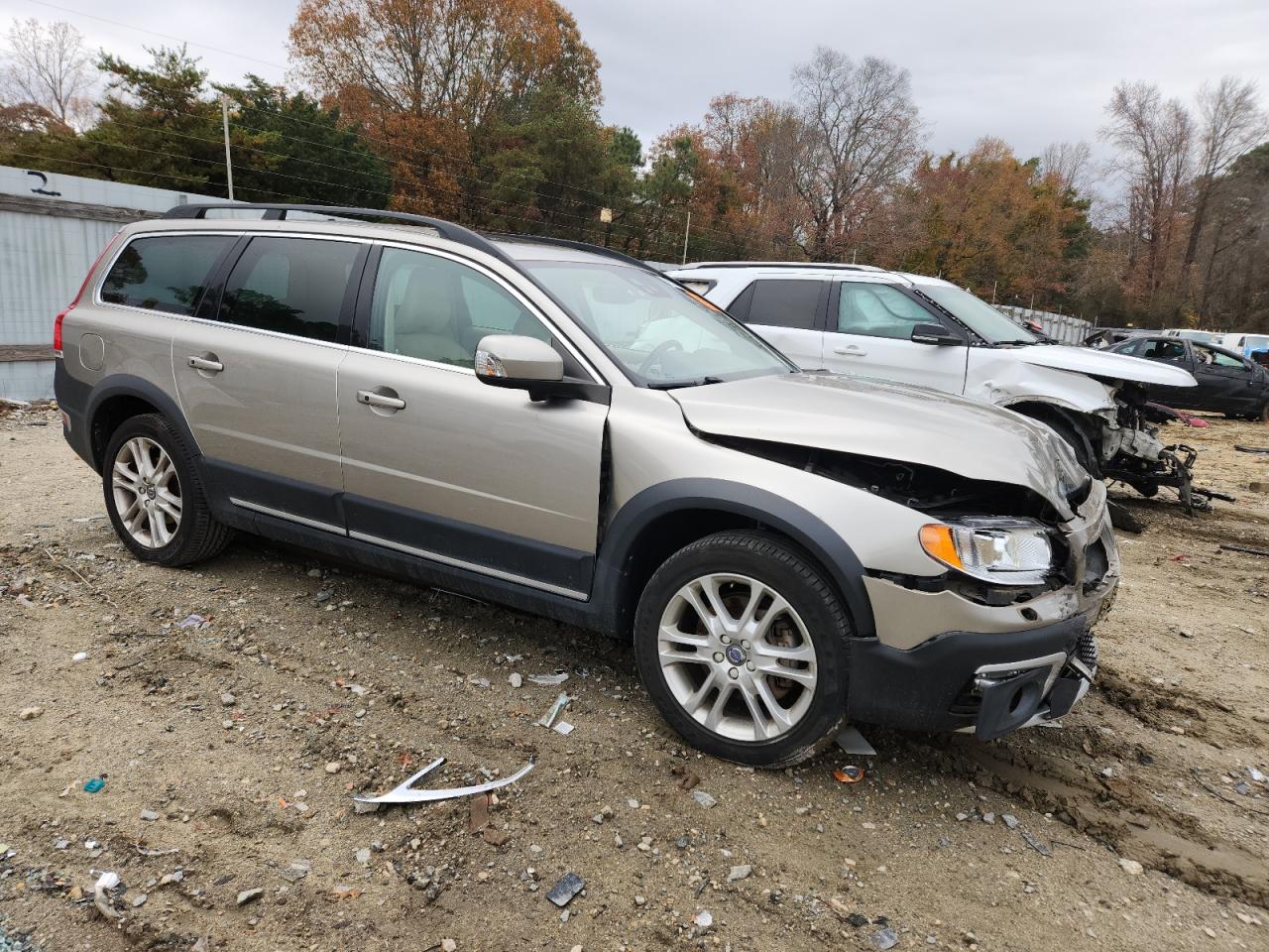 VOLVO XC70 T5 PLATINUM