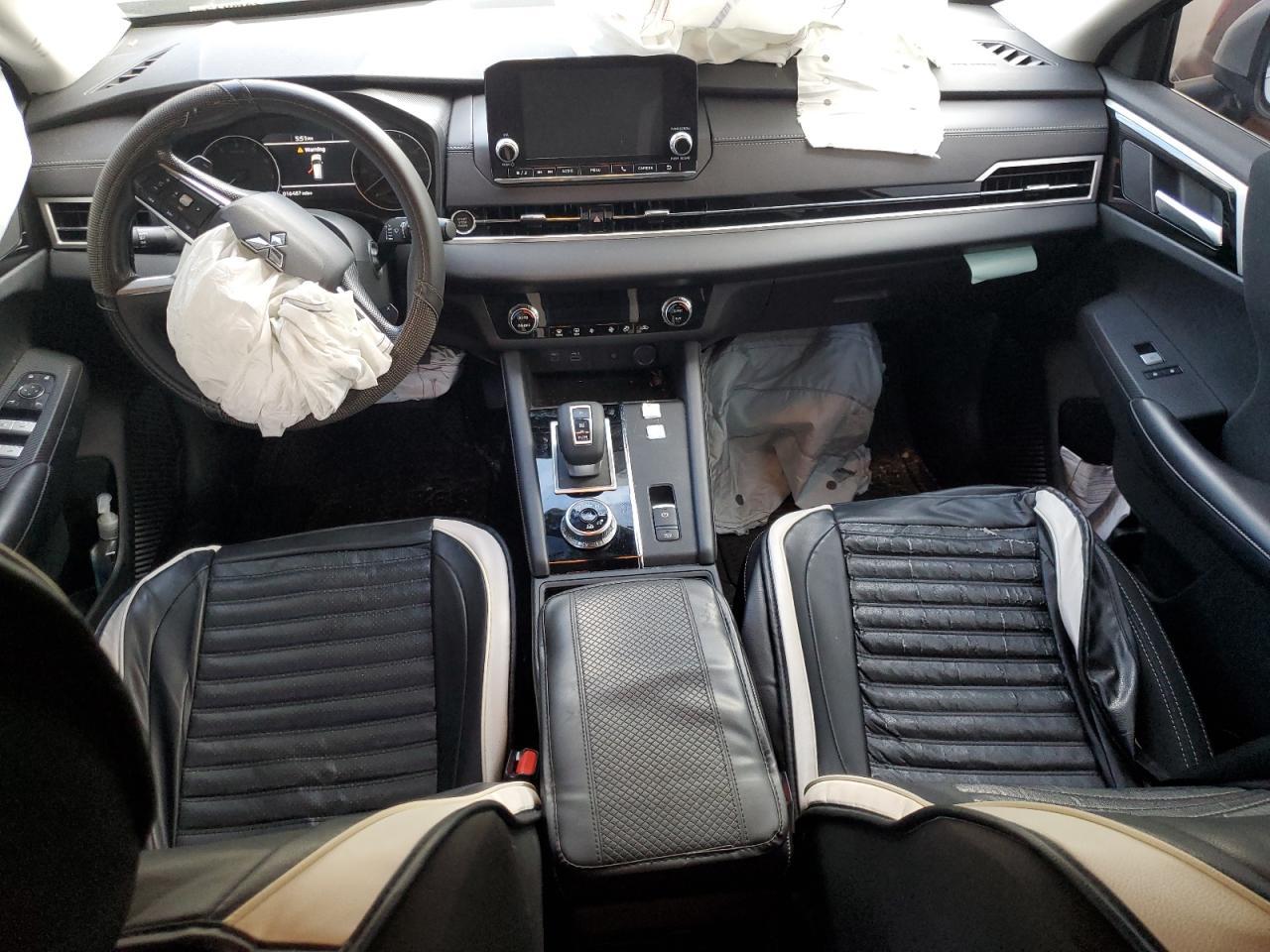 MITSUBISHI OUTLANDER ES