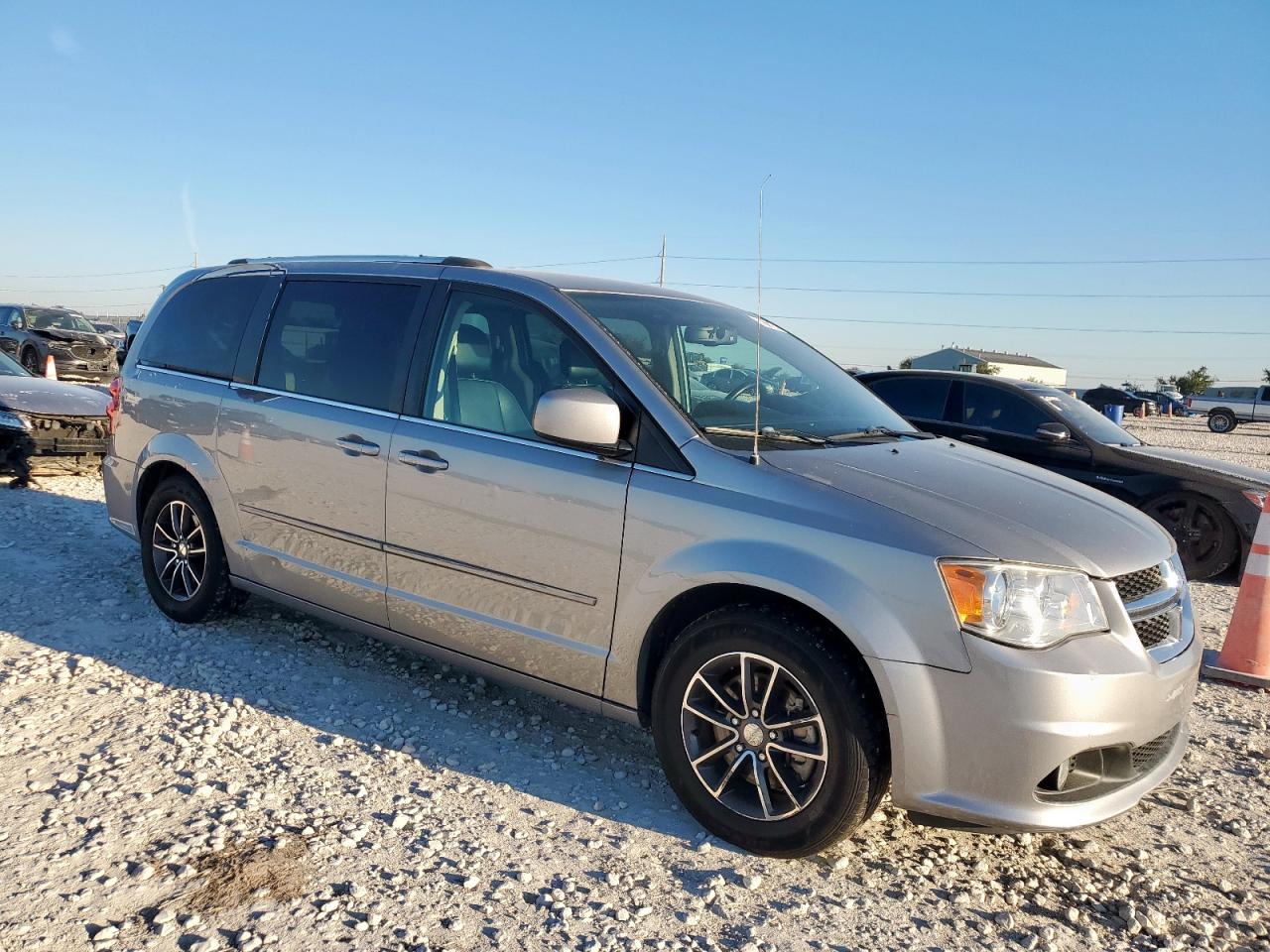 DODGE GRAND CARAVAN SXT