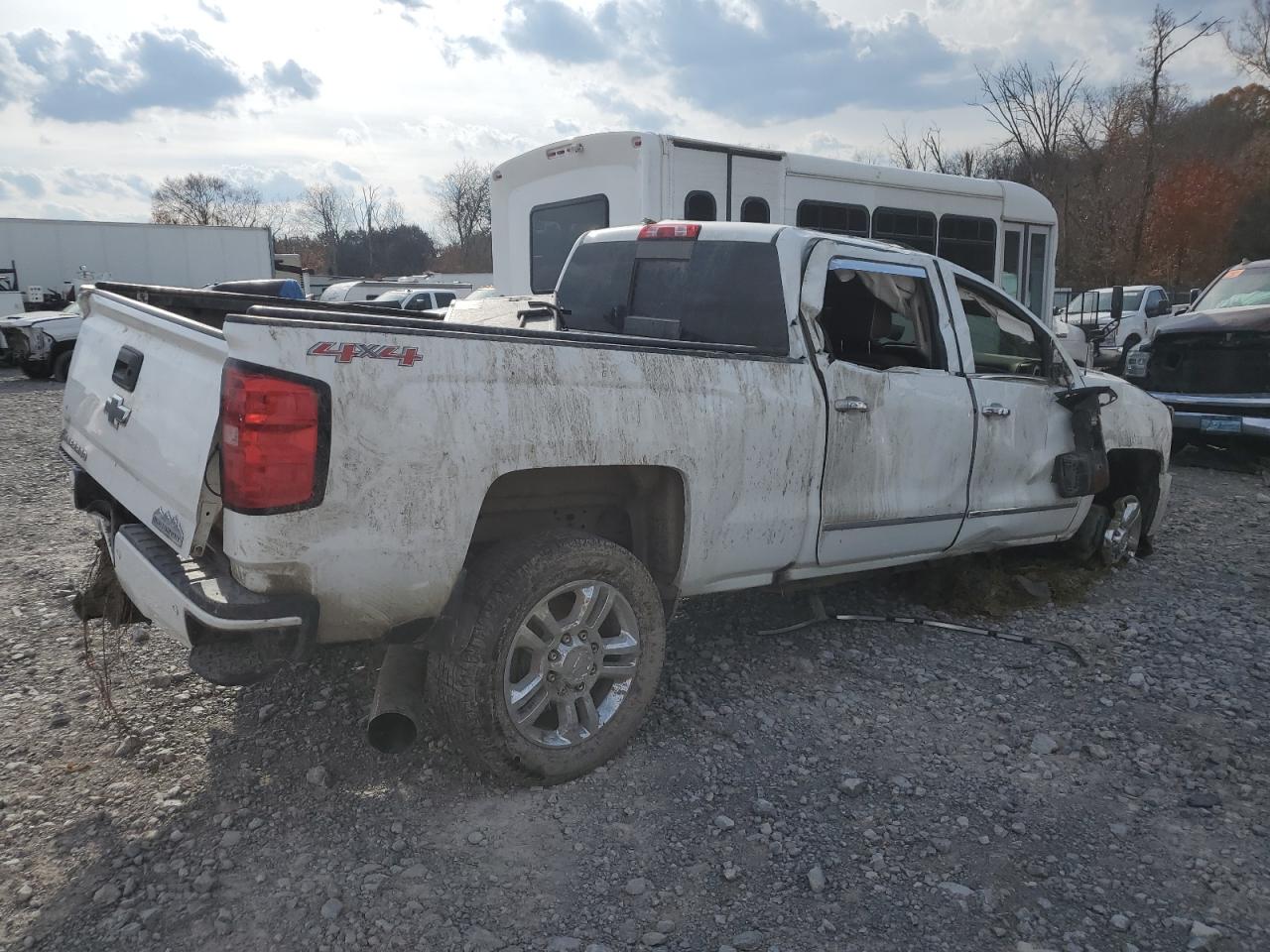 CHEVROLET SILVERADO K2500 HIGH COUNTRY