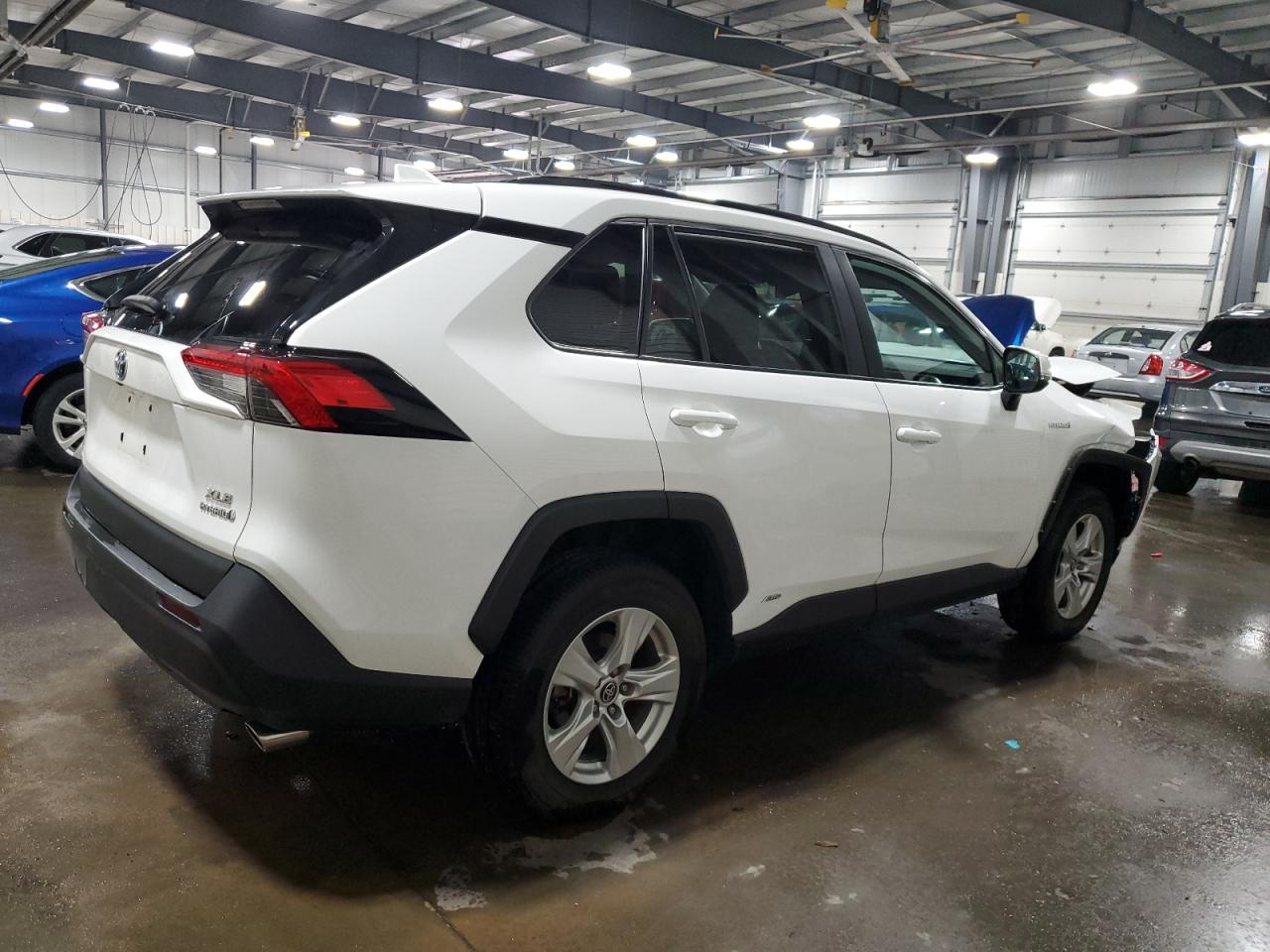 TOYOTA RAV4 XLE