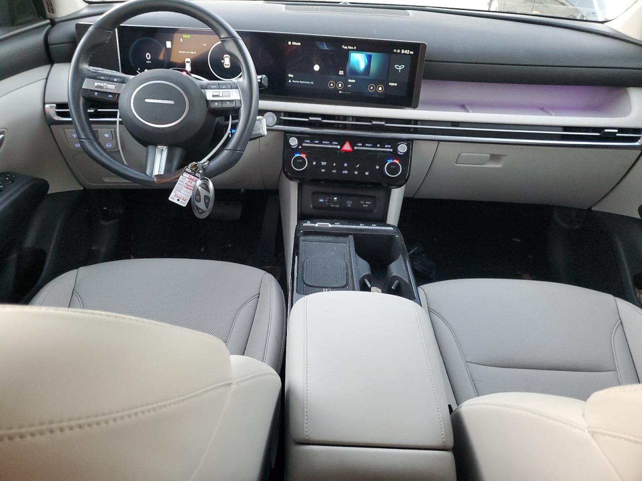 HYUNDAI TUCSON SEL CONVENIENCE